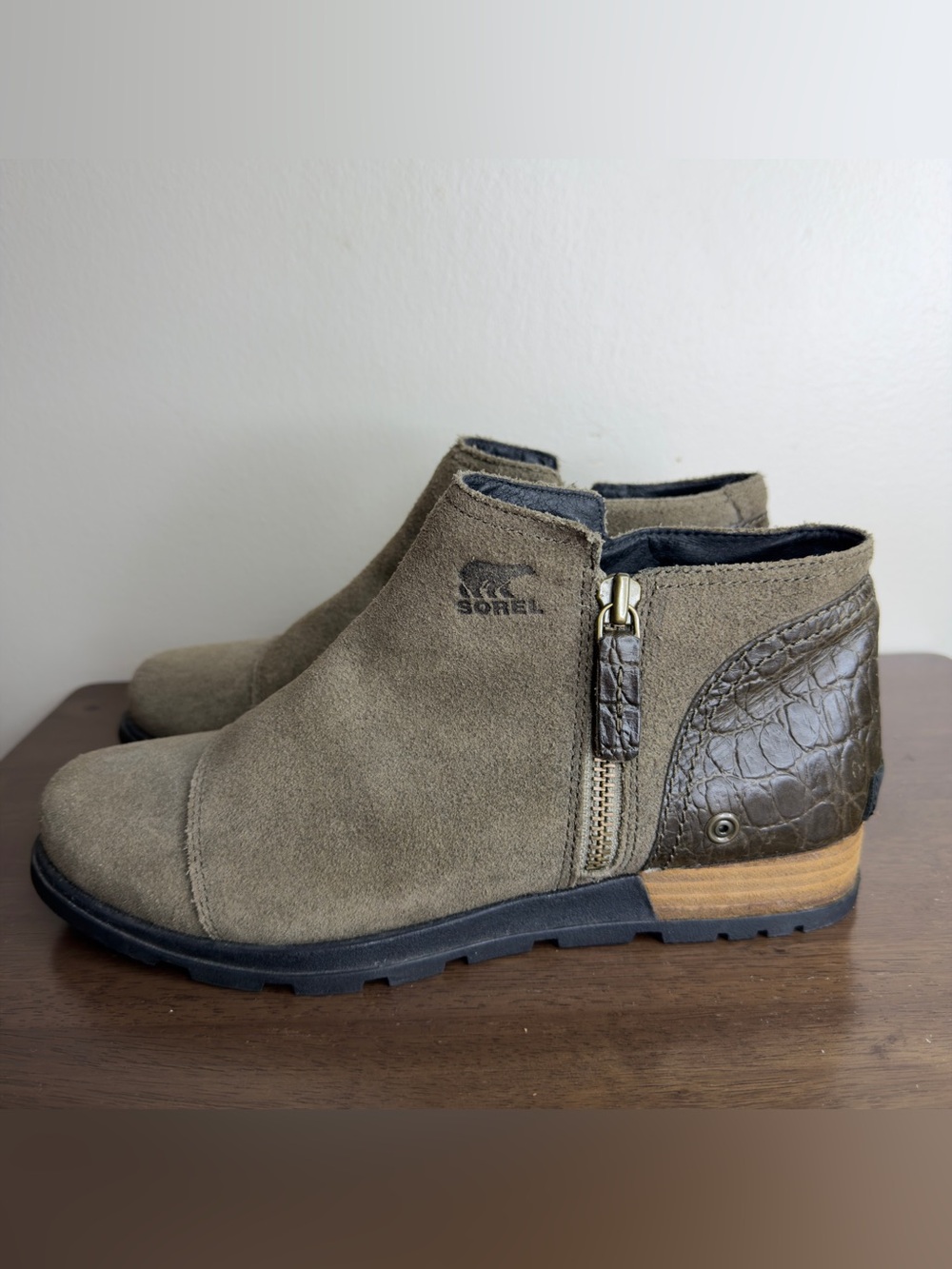 Sorel Major Low Brown Suede Ankle Boots Sz 9.5 womens
